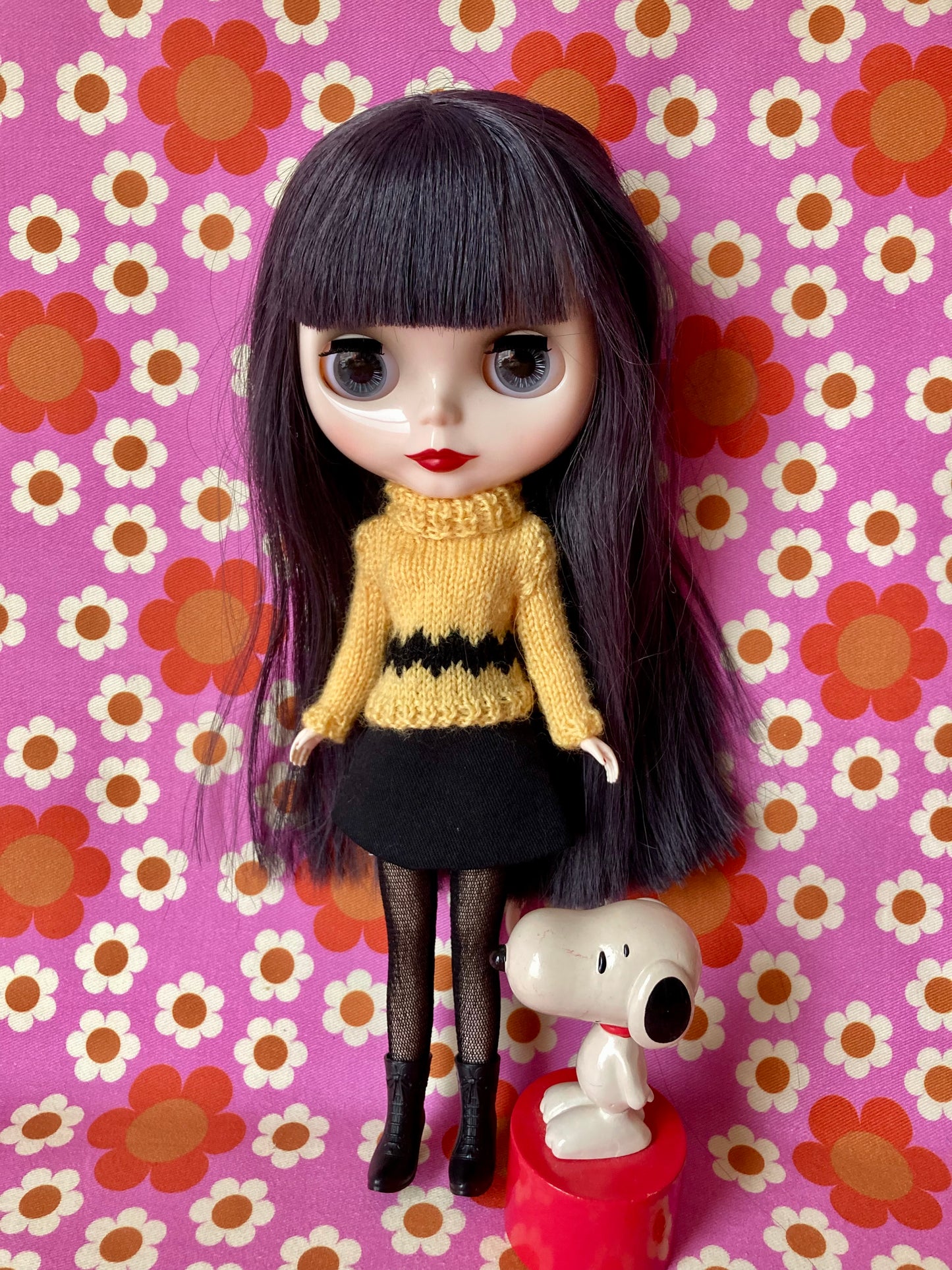 Snoopy Charlie Brown Sweater & Skirt set