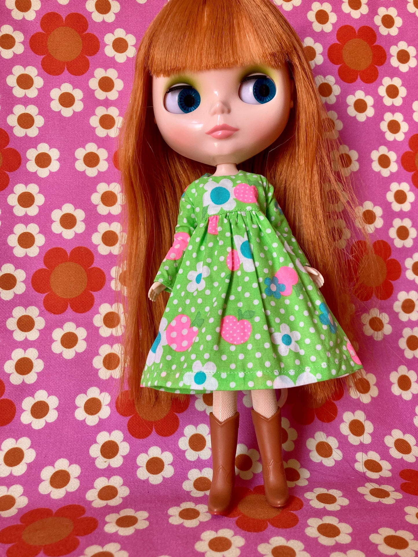 Green Daisy Long Sleeve Dress for Blythe Dollar