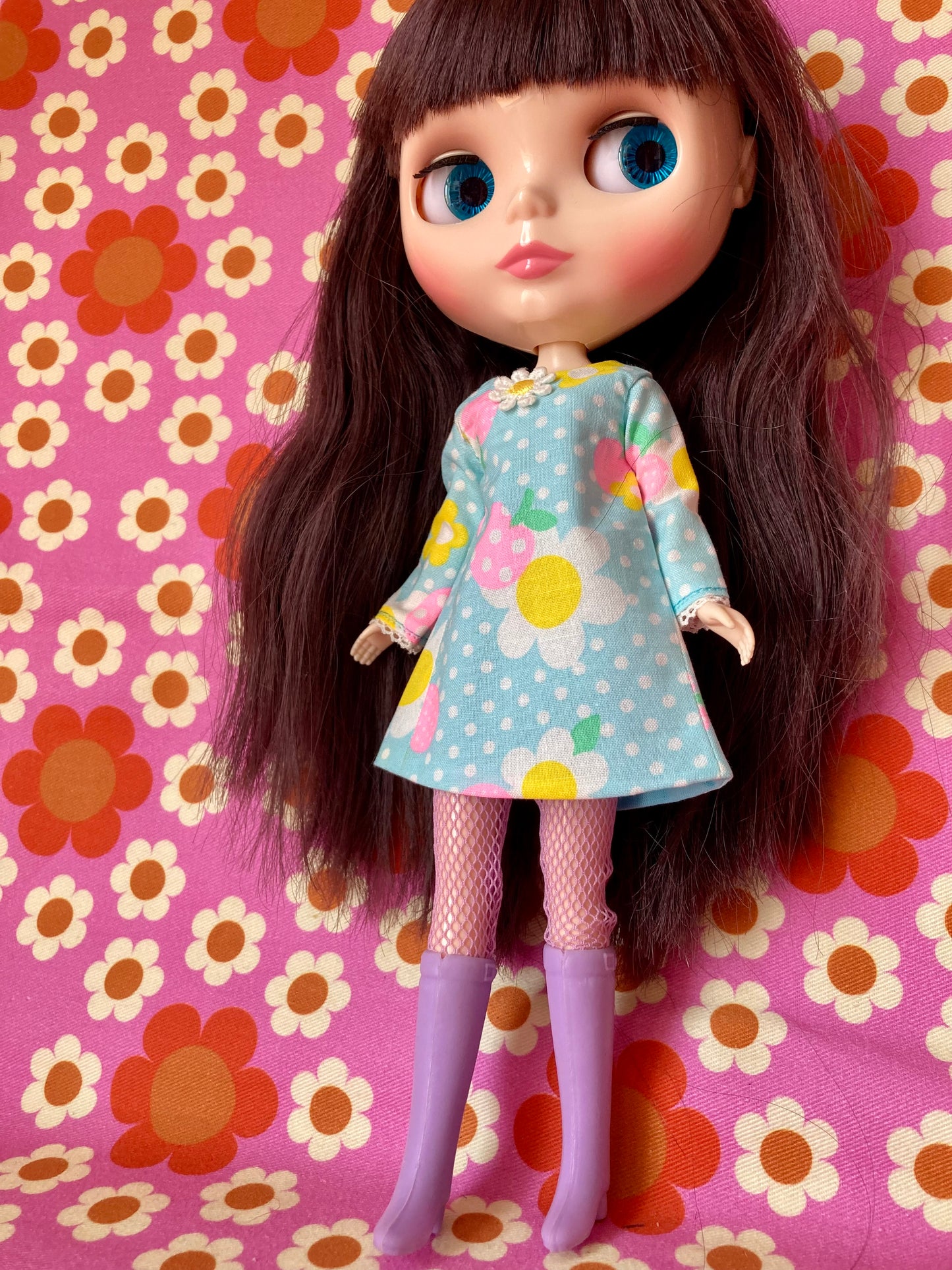 Neon Daisy Mod Shift dress with sleeves