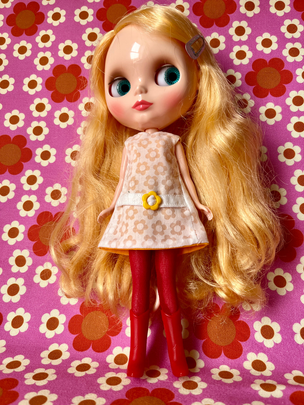 Yellow Daisy Buckle Mod Cilla Shift dress