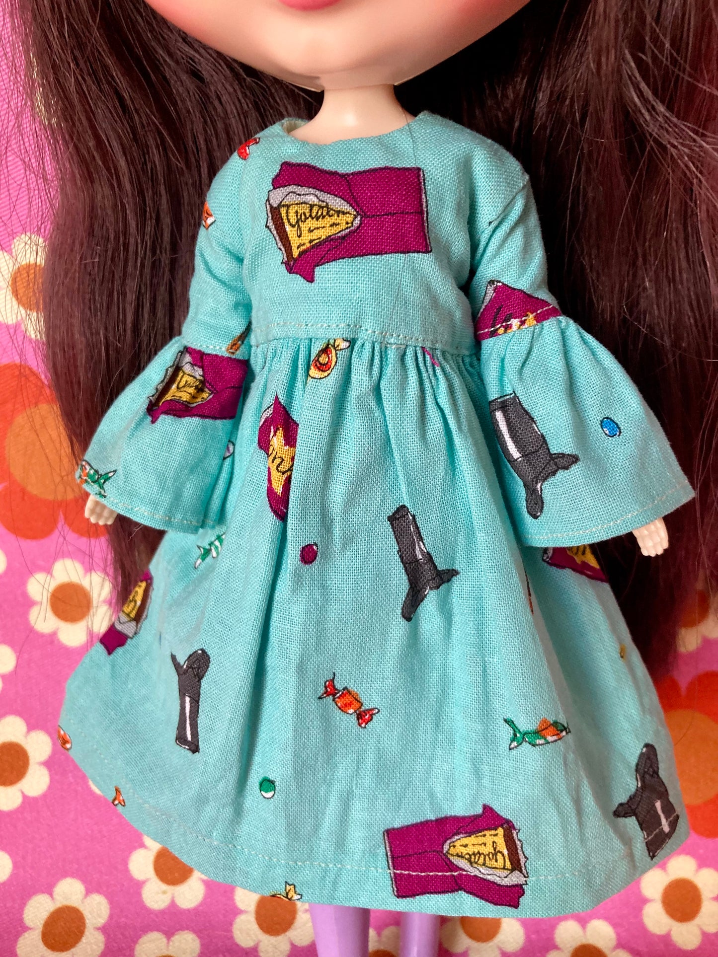 Chocolate Wonka Bar Long Frill Sleeve dress for Blythe Doll