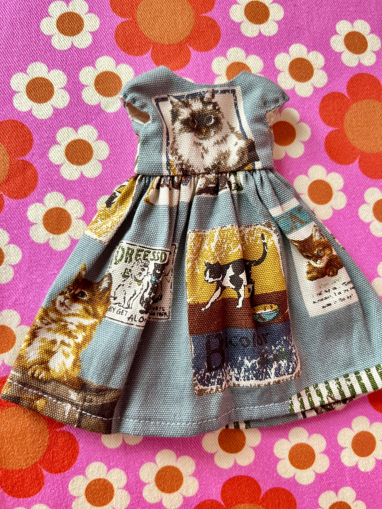 Cats Summer Cap Sleeve Dress for Blythe Doll