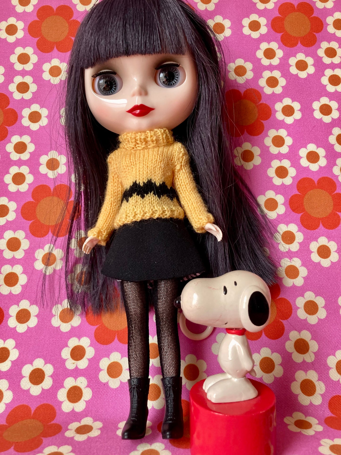 Snoopy Charlie Brown Sweater & Skirt set