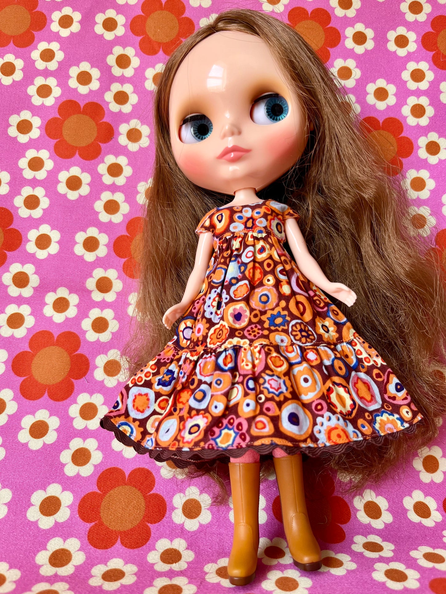 Paperweight Hippie Orange/Brown Dress for Blythe Doll