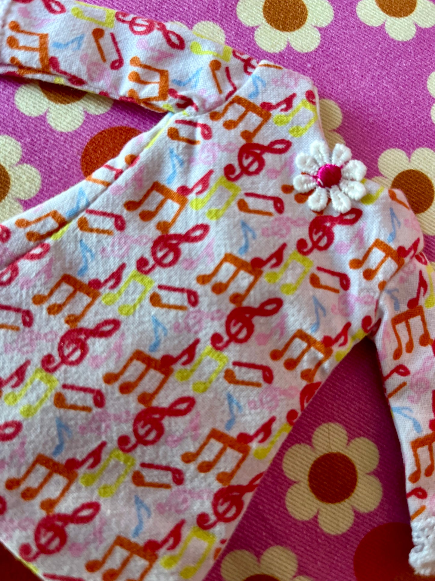 Cilla Mod Music Shift dress with sleeves