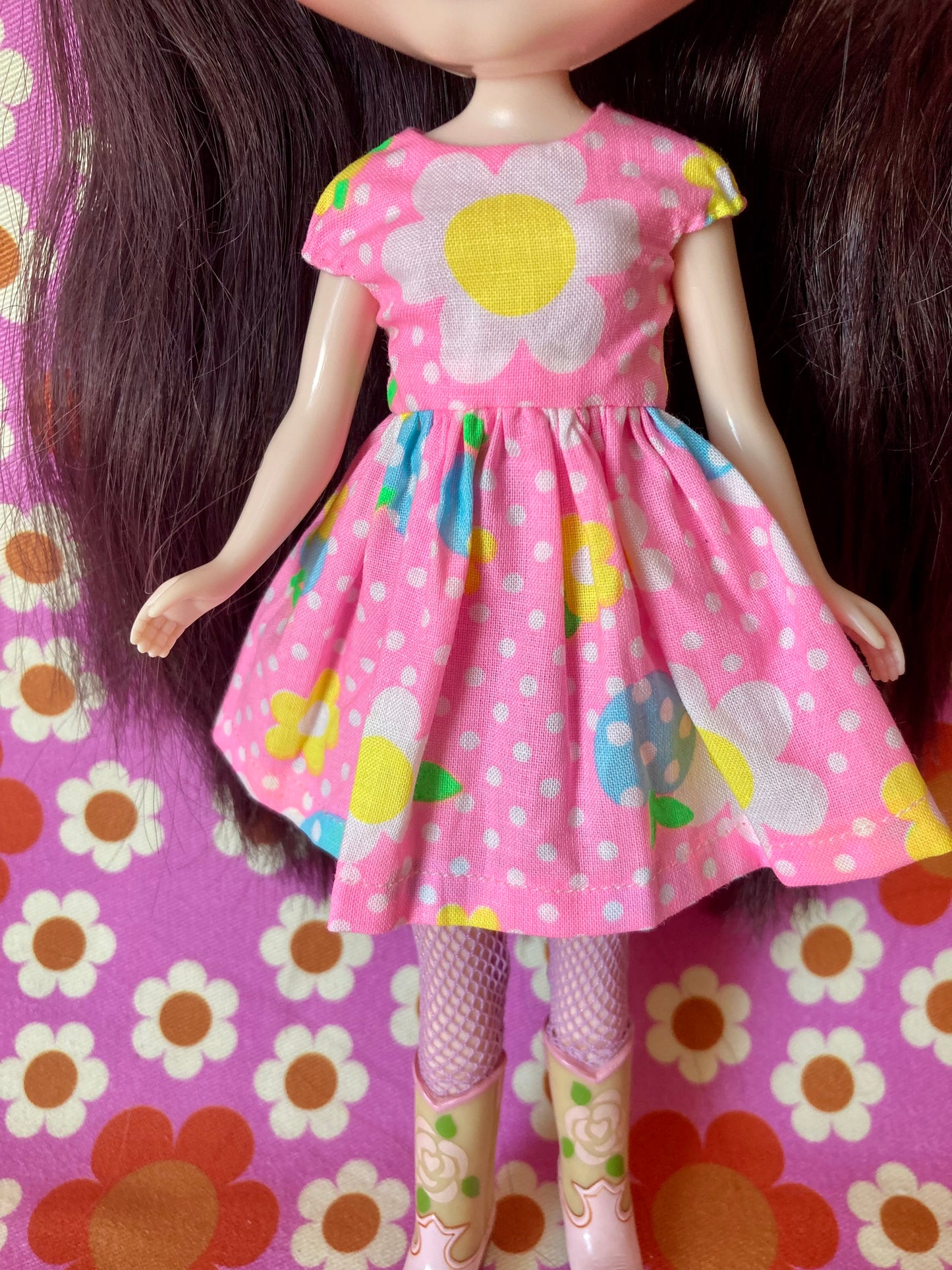 Pink Daisy Cap Sleeve Dress for Blythe Dollar