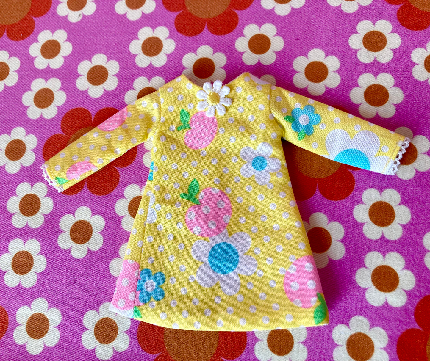 Neon Daisy Mod Shift dress with sleeves
