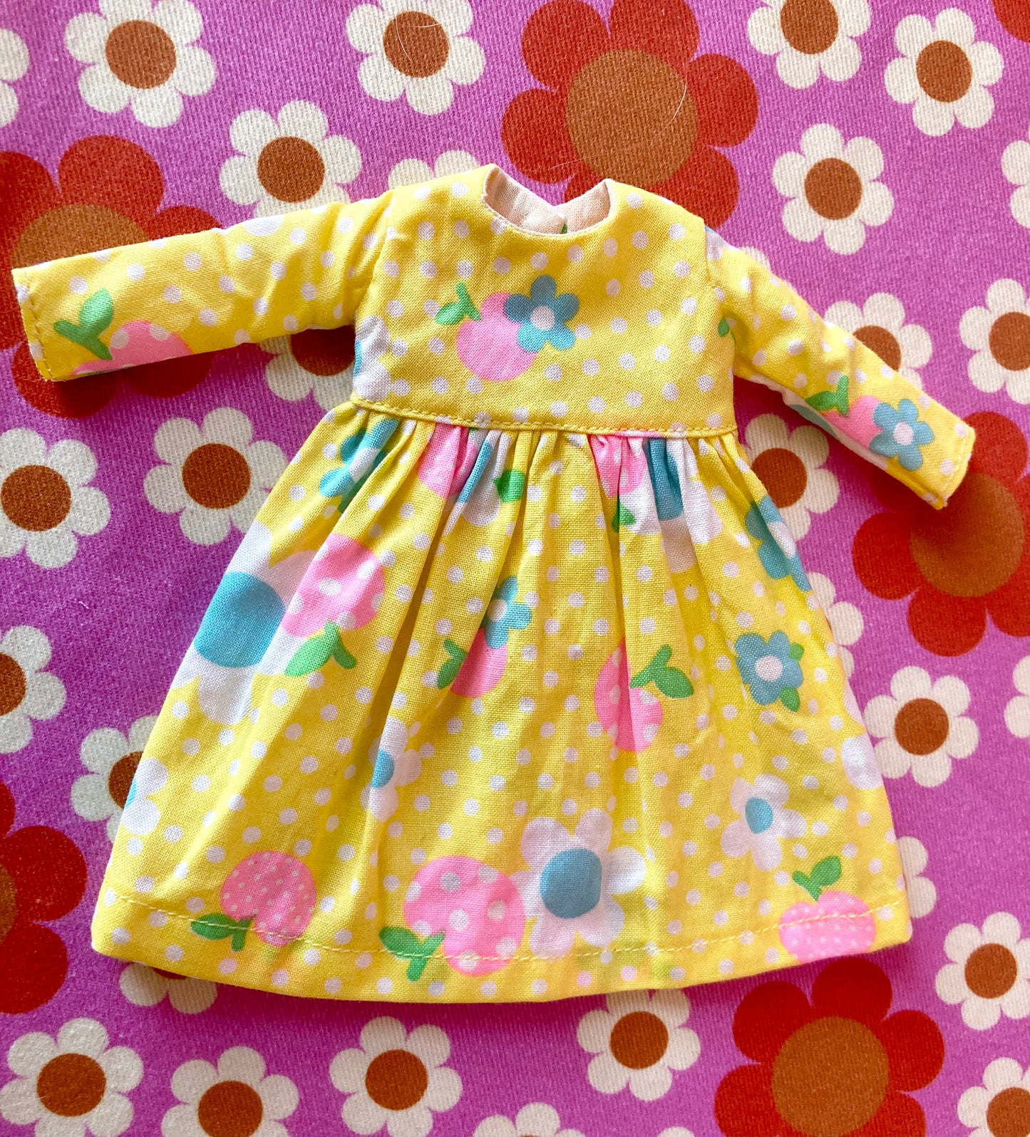 Yellow Daisy Long Sleeve Dress for Blythe Dollar