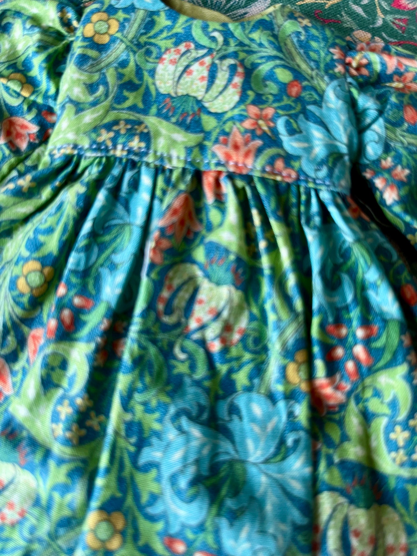 William Morris Gathered Sleeve Long Dress for Blythe Doll