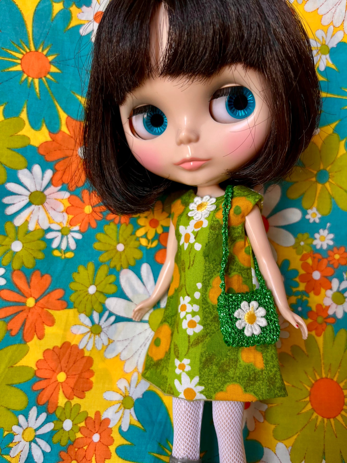 Cilla Mod Sleeveless Shift dress & Bag