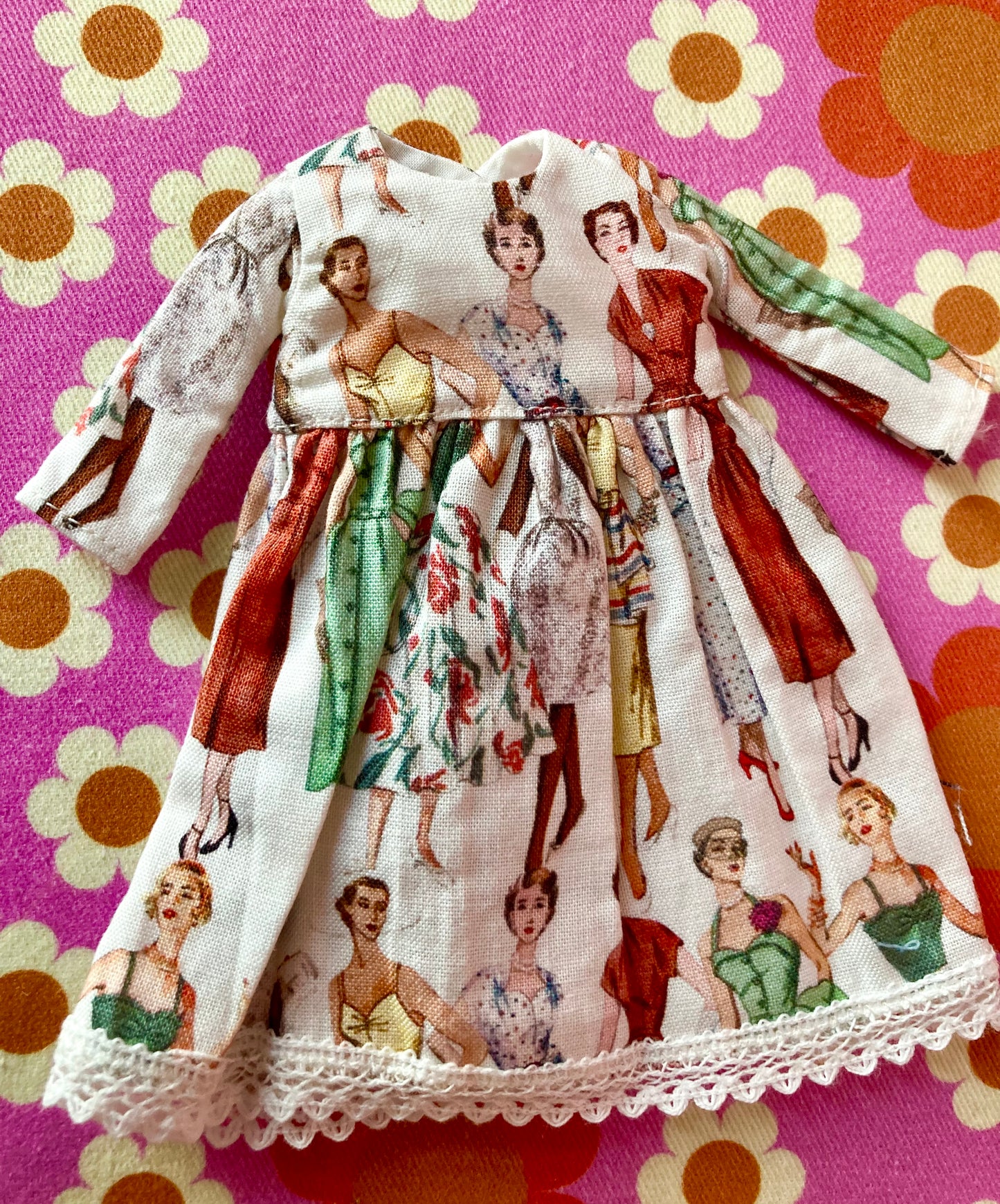 Fashion Print Dress Vintage Illustrations