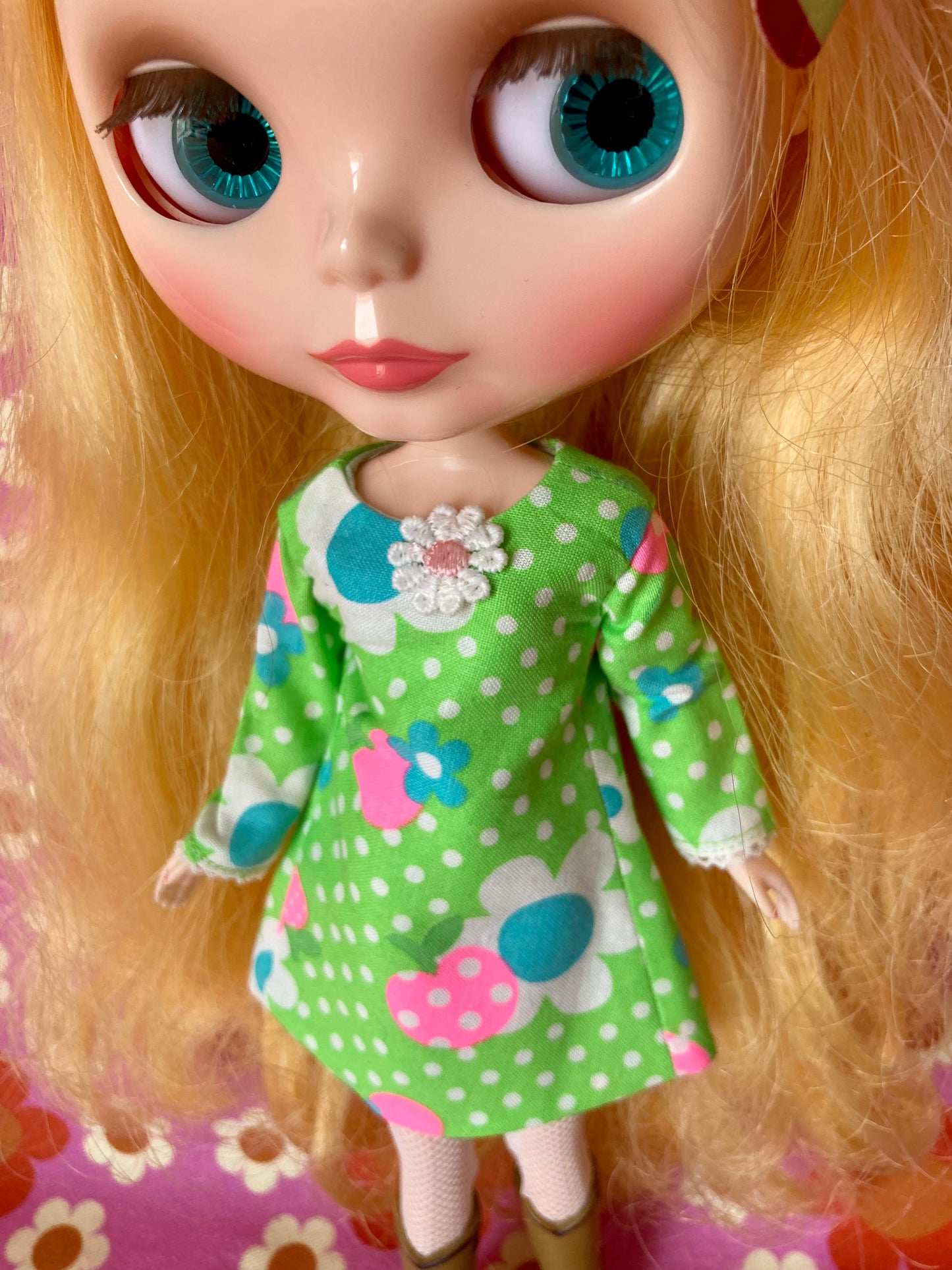 Neon Daisy Mod Shift dress with sleeves