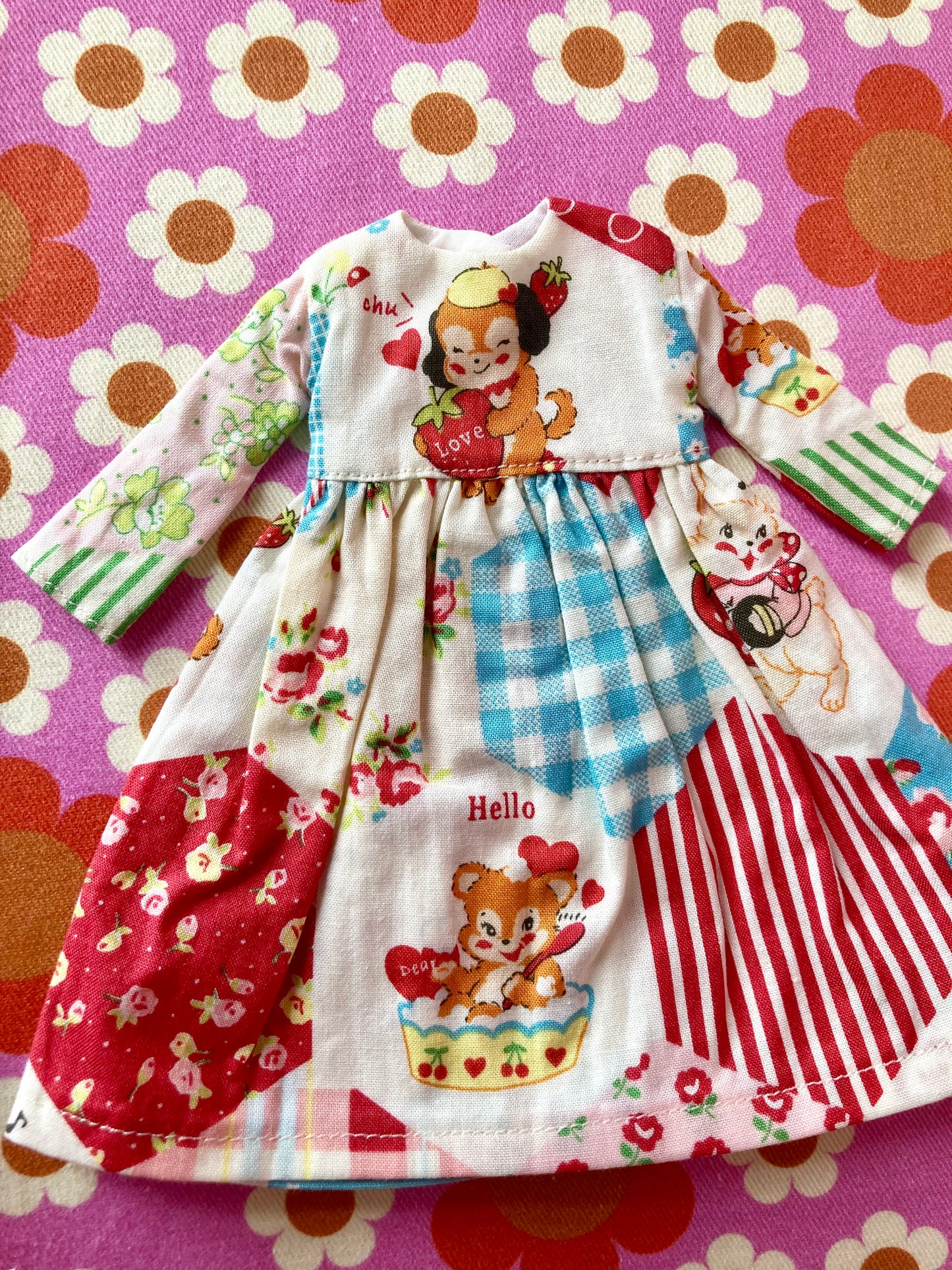 Strawberry Love Dog Dress for Blythe Doll