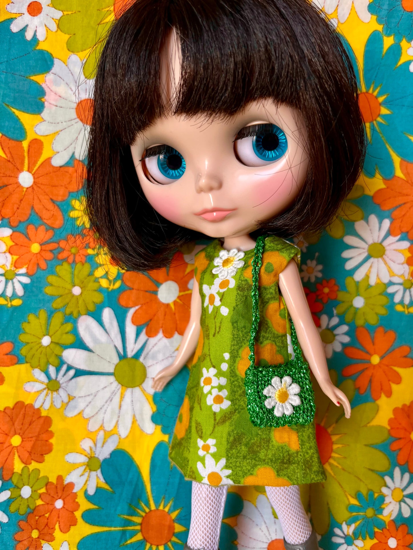 Cilla Mod Sleeveless Shift dress & Bag