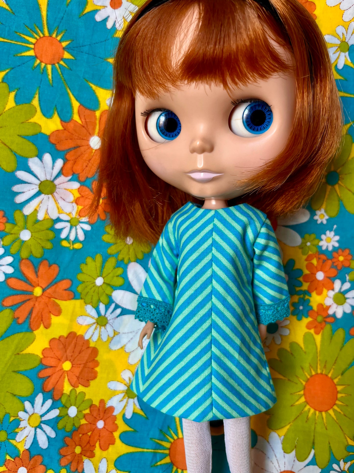 Cilla Mod Chevron Shift dress with sleeves