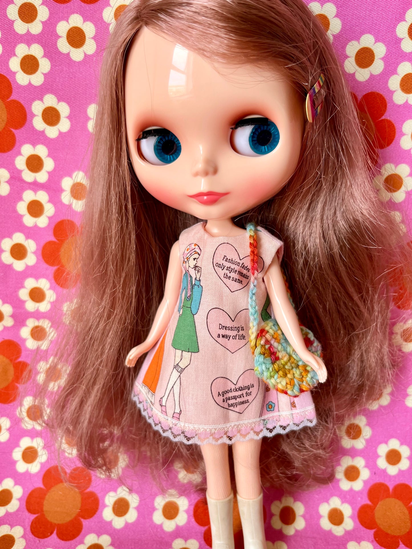 Fashion Print Shift Dress Vintage Illustrations & bag