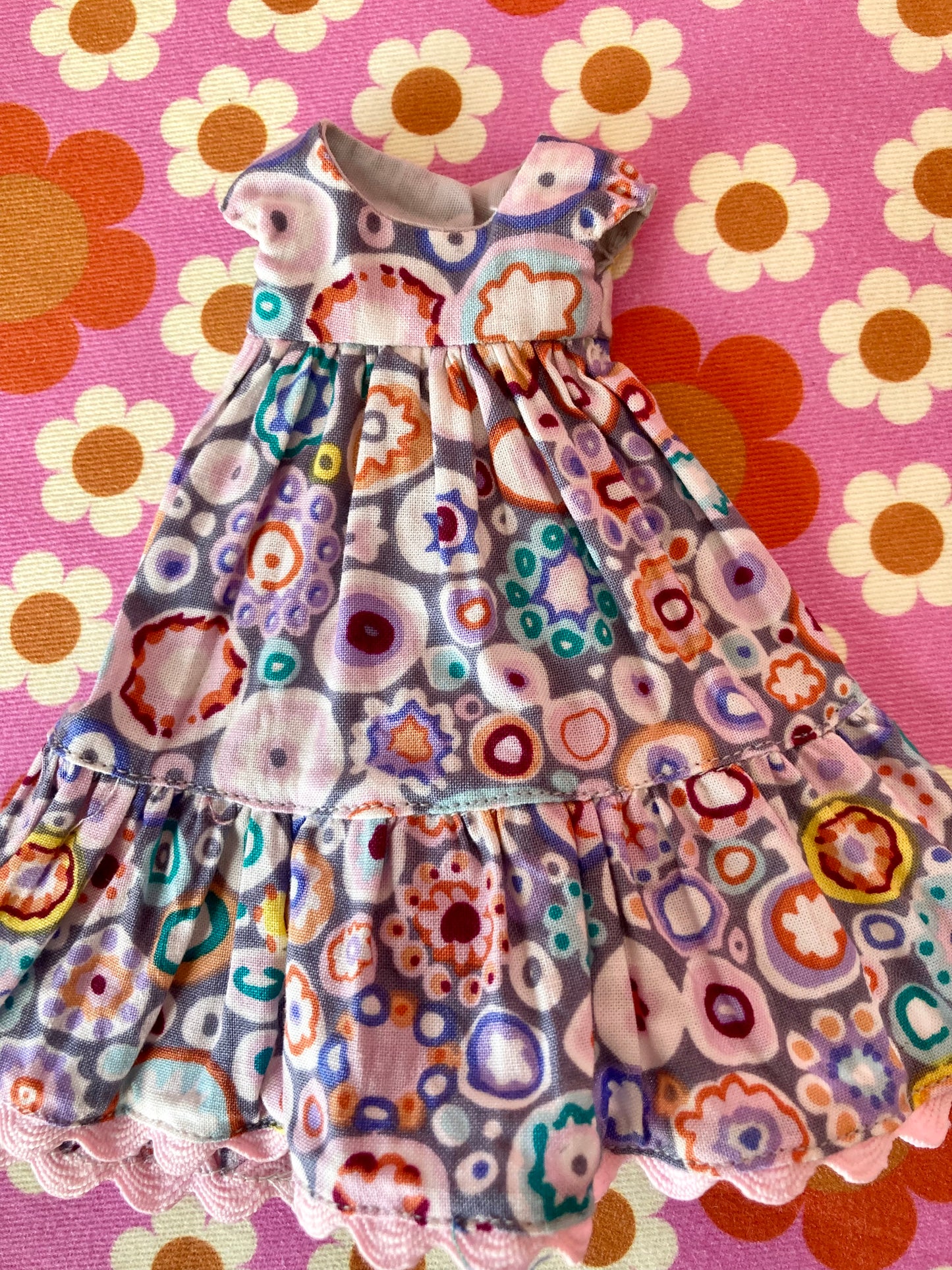 Paperweight Hippie Grey Dress for Blythe Doll