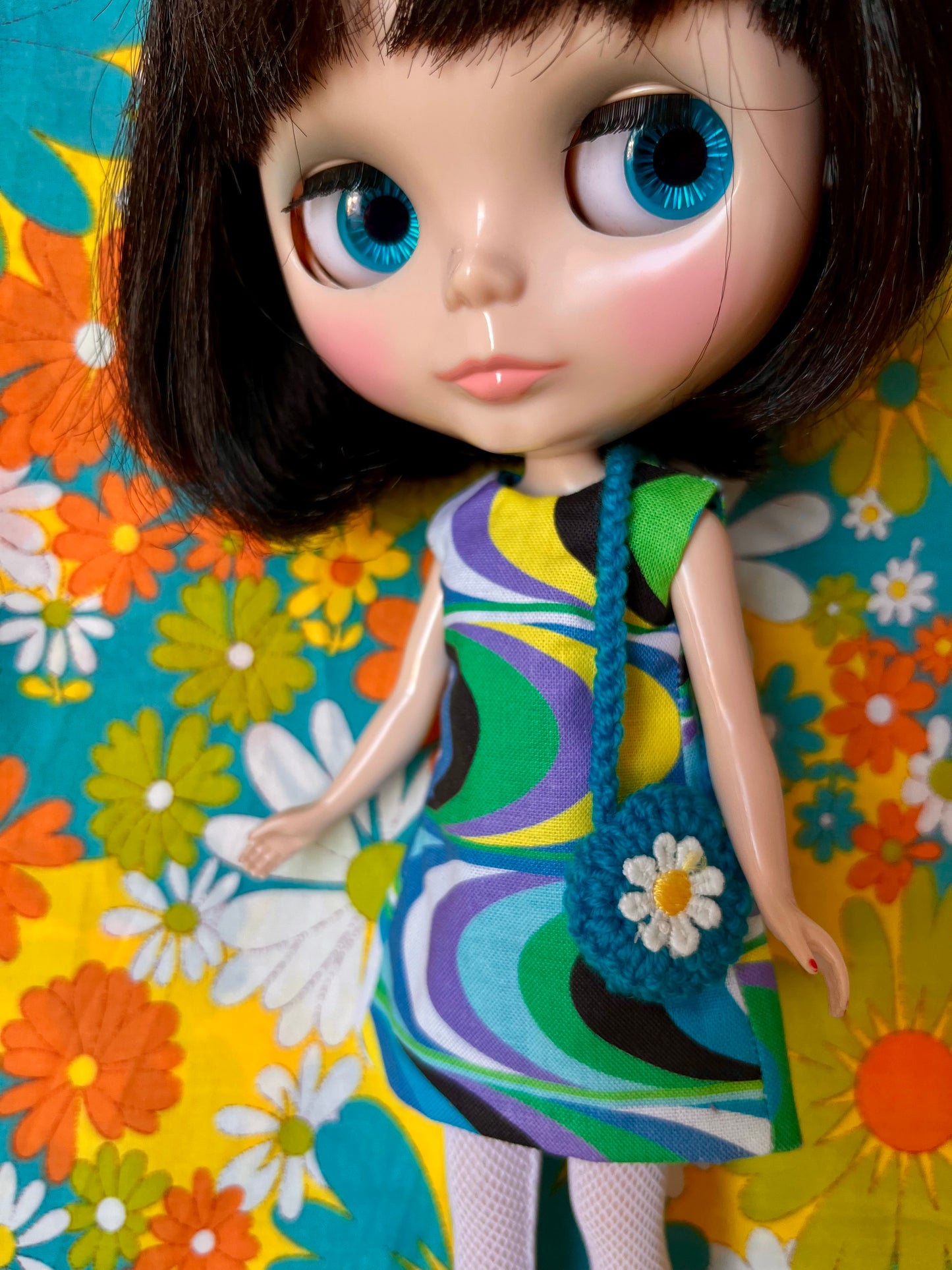 Cilla Mod Sleeveless Shift dress & Bag