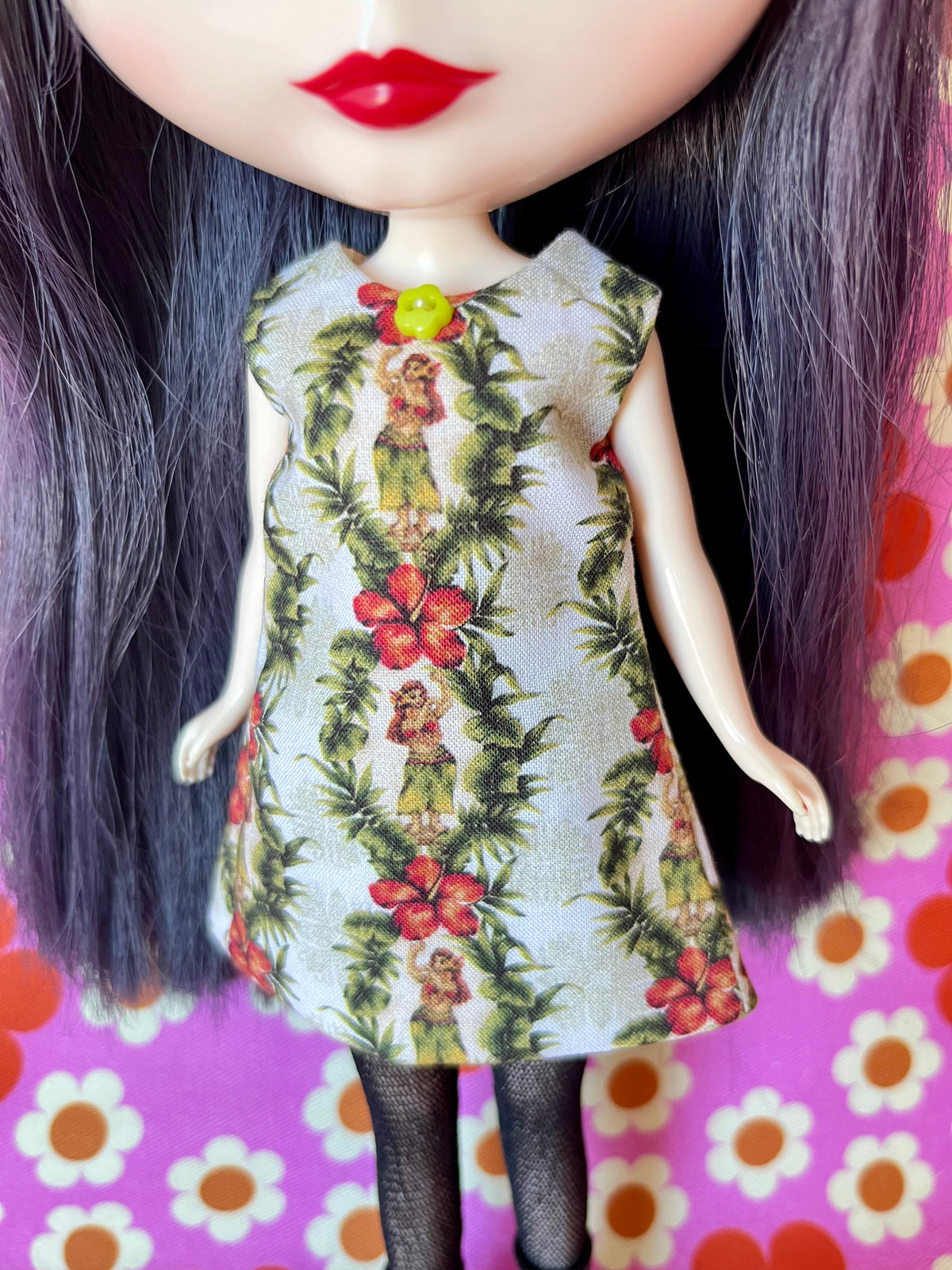 Hula Girl Print Mod Cilla Shift dress