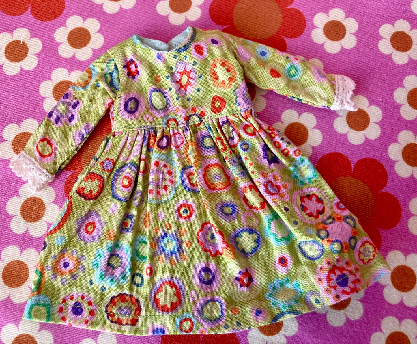 Paperweight Green Long Sleeve Dress for Blythe Doll