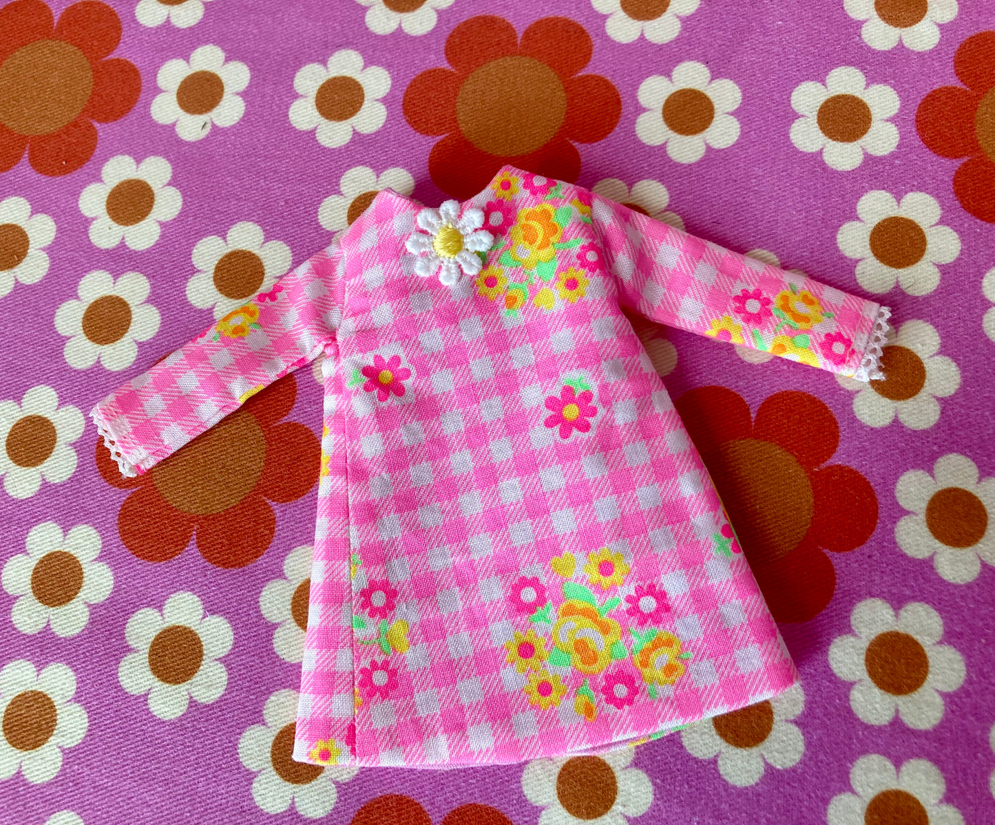 Neon Gingham Mod Shift dress with sleeves