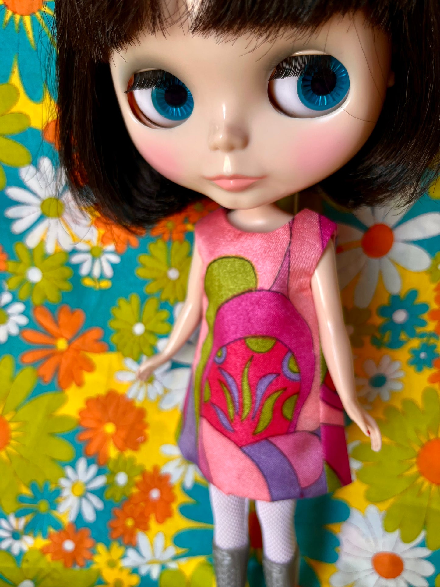 Cilla Mod Sleeveless Shift dress & Bag