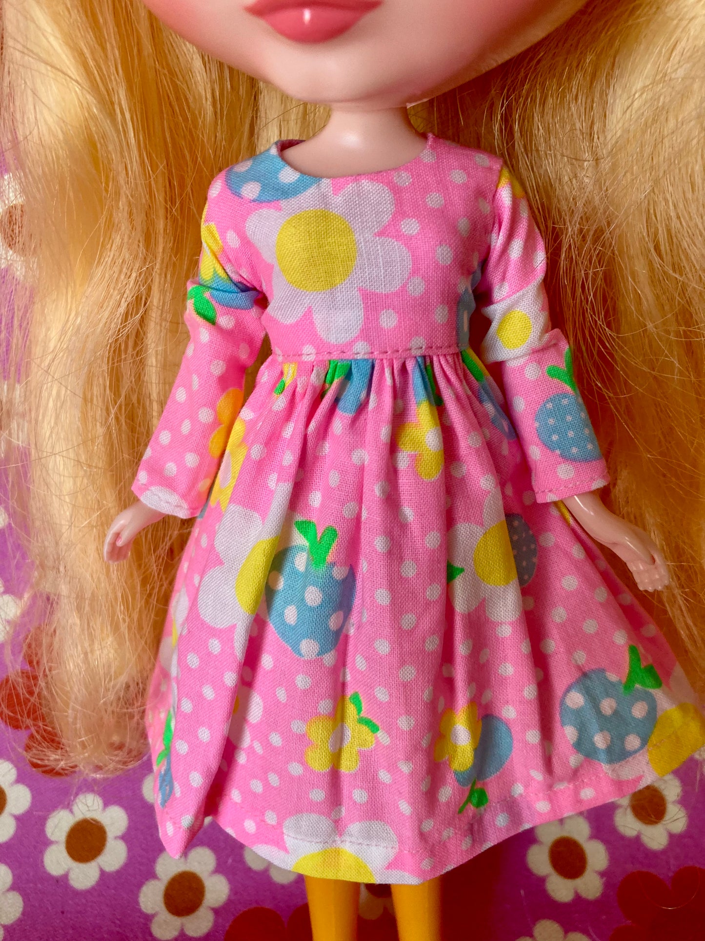 Pink Daisy Long Sleeve Dress for Blythe Dollar
