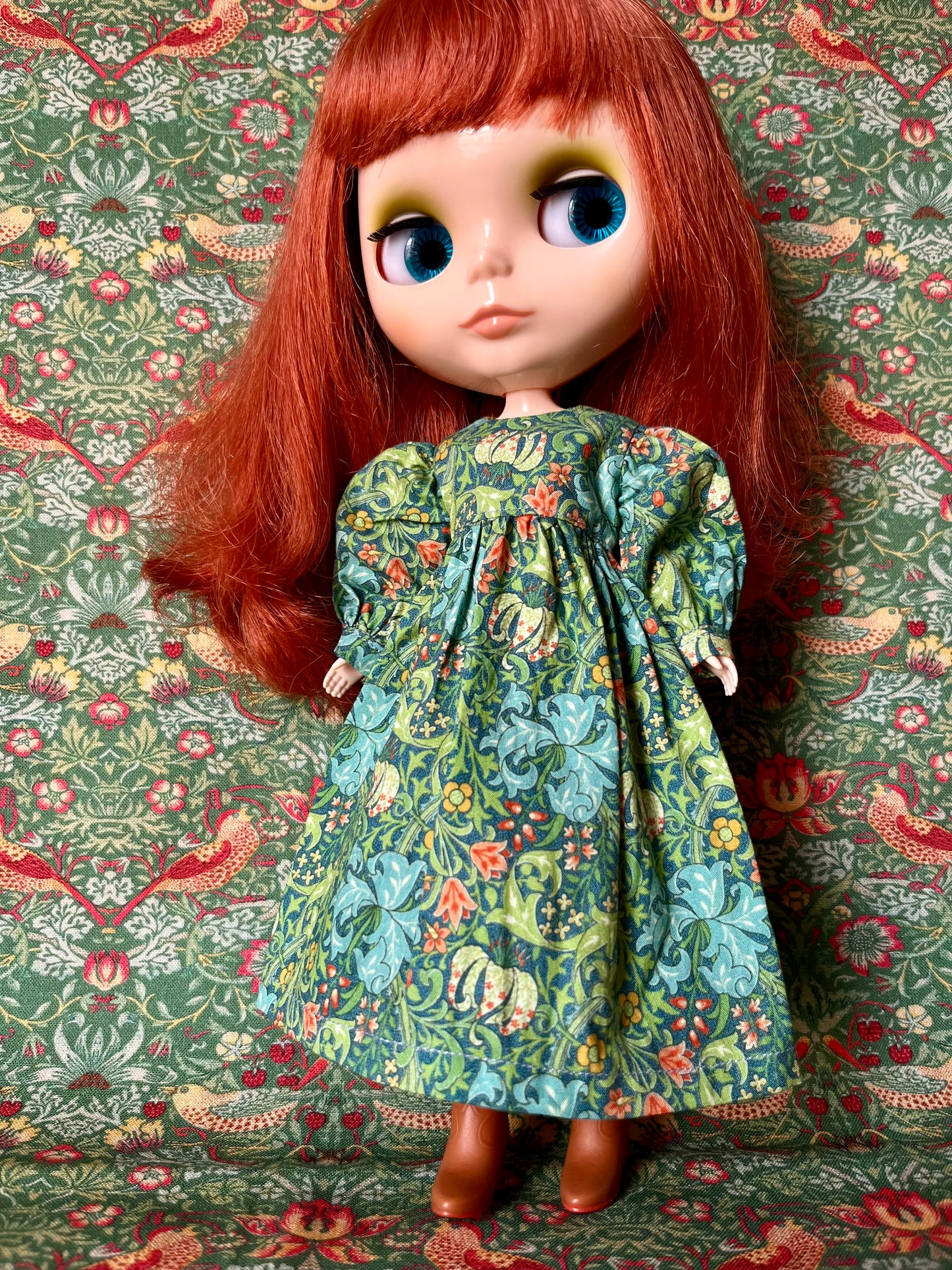 William Morris Gathered Sleeve Long Dress for Blythe Doll