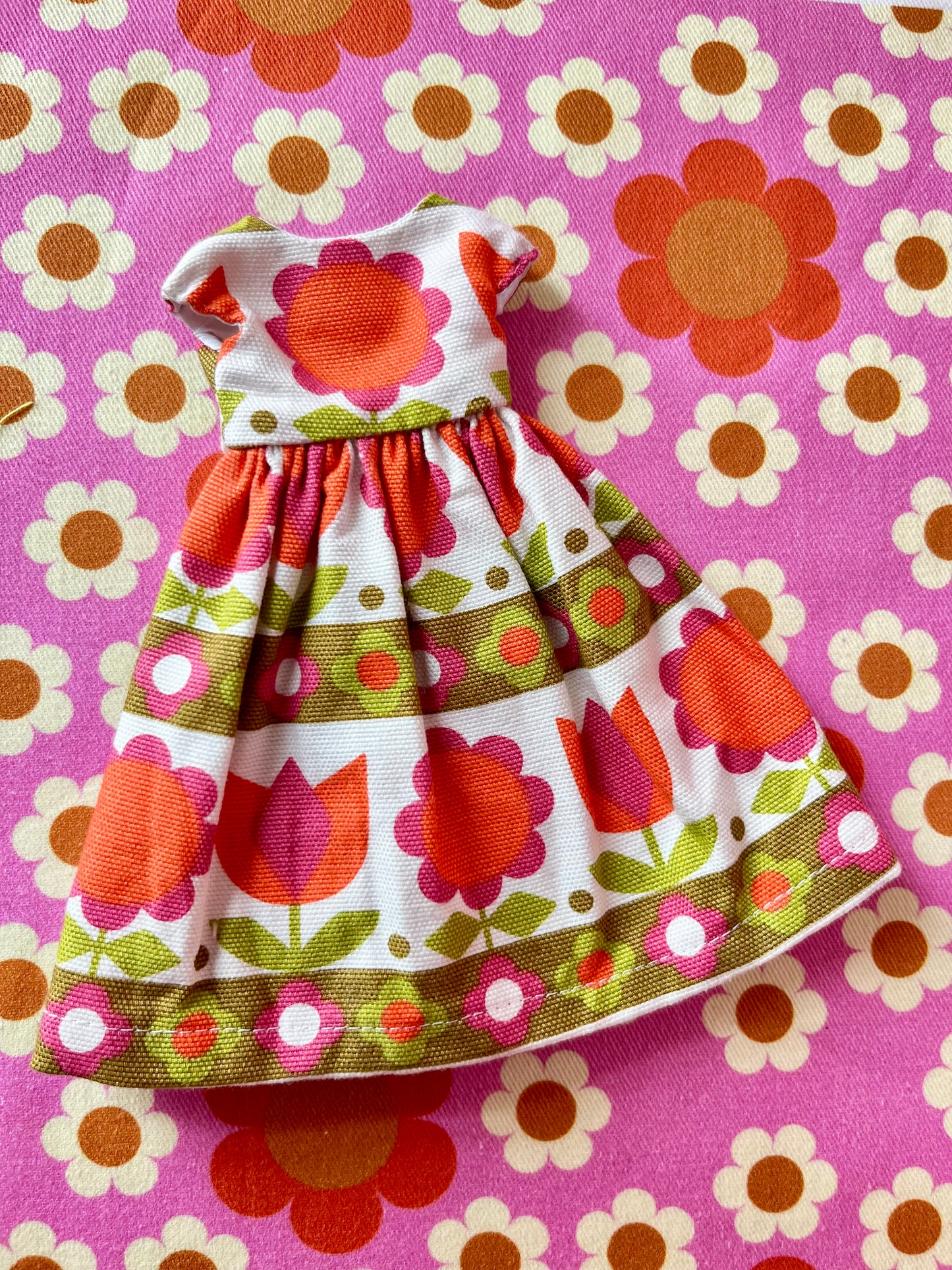 Mod Flower Cap Sleeve Dress for Blythe Doll