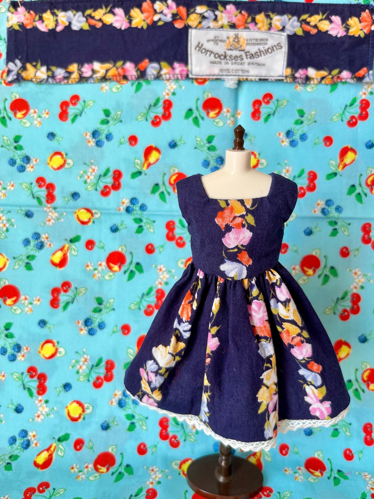 Horrockses Vintage Fabric Dress for Blythe Doll