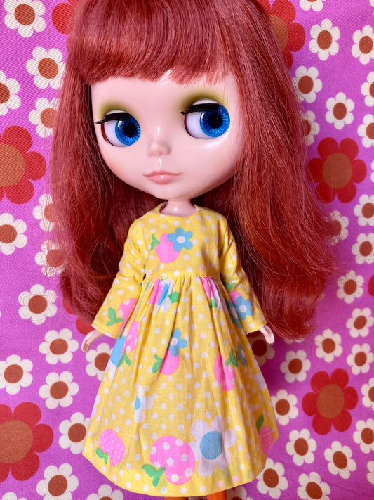 Yellow Daisy Long Sleeve Dress for Blythe Dollar