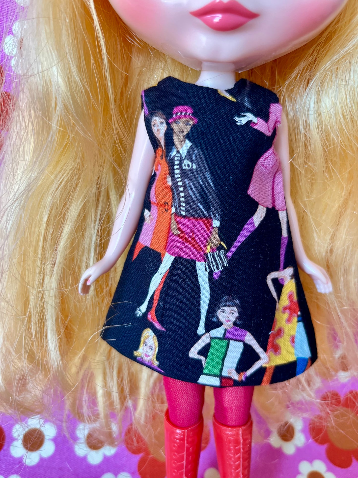 Fashion Print Shift Dress Vintage Illustrations