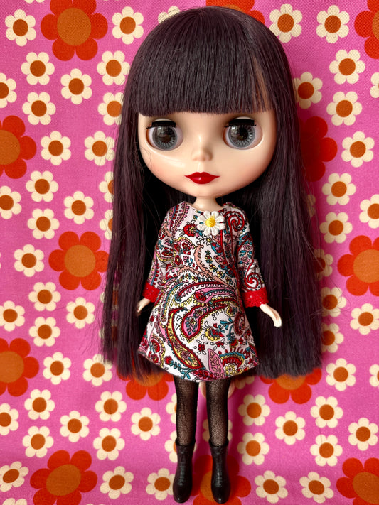 Cilla Mod Paisley Shift dress with sleeves