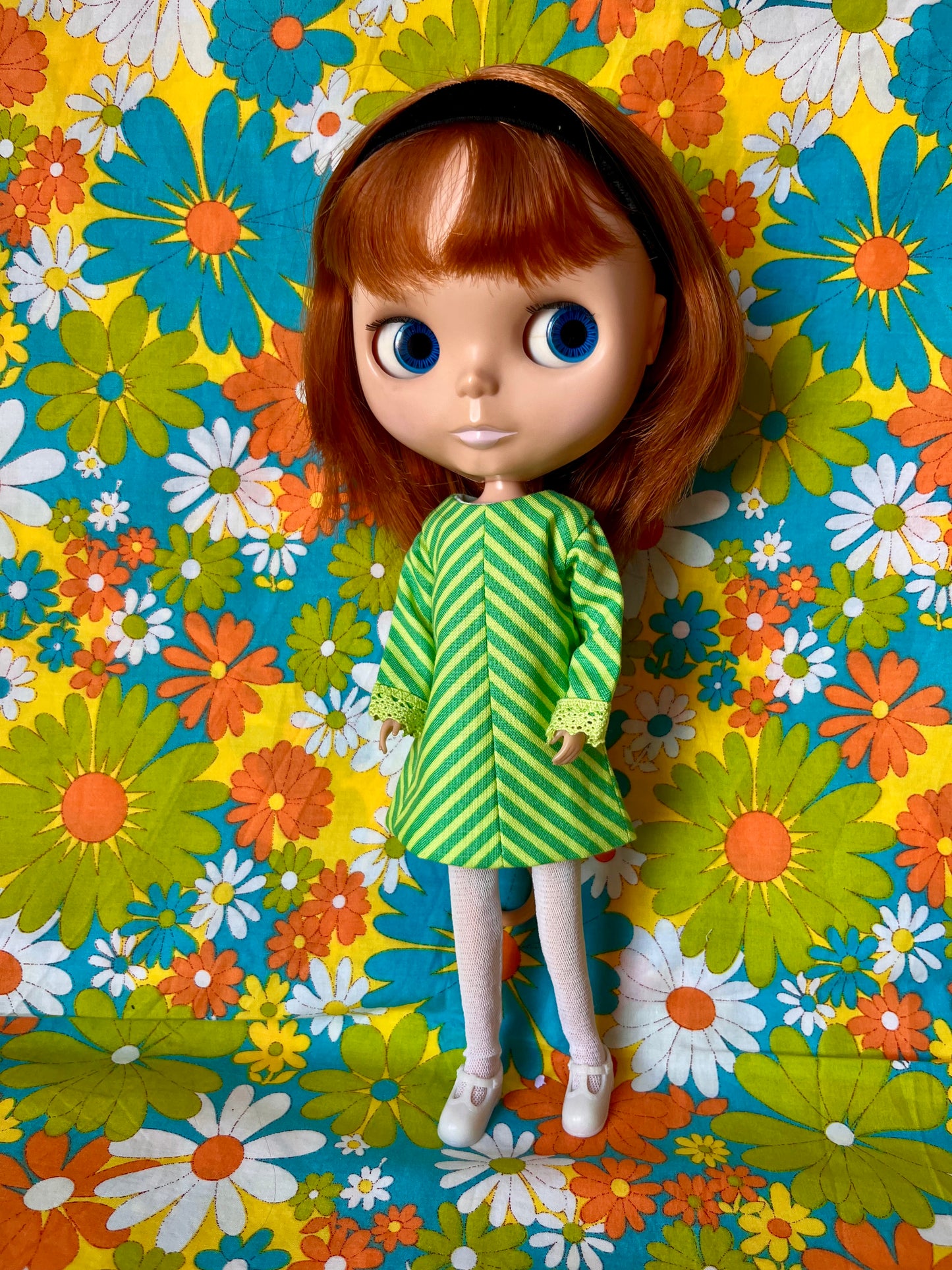 Cilla Mod Chevron Shift dress with sleeves