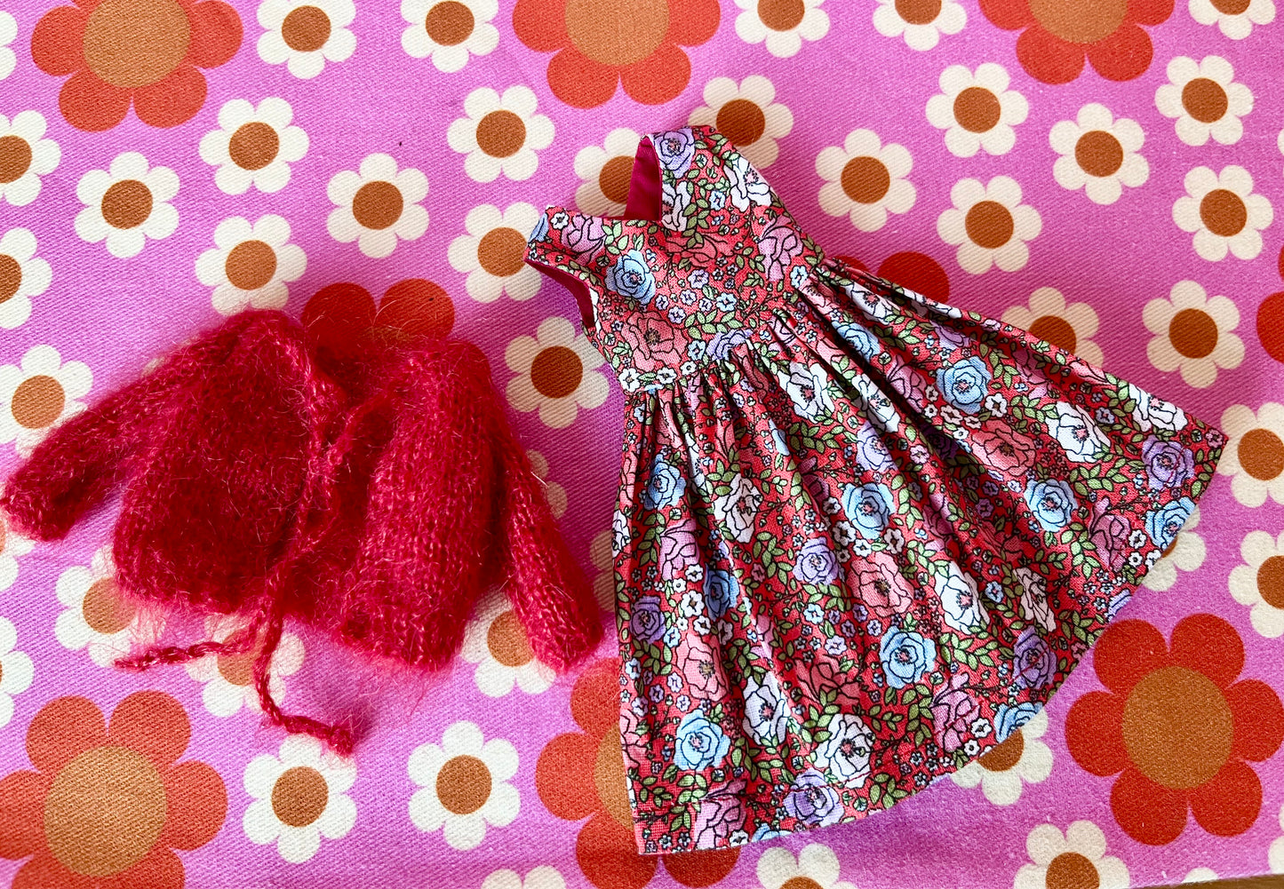 Red Ditsy Print Dress & Reversible Mohair Cardigan for Blythe Doll