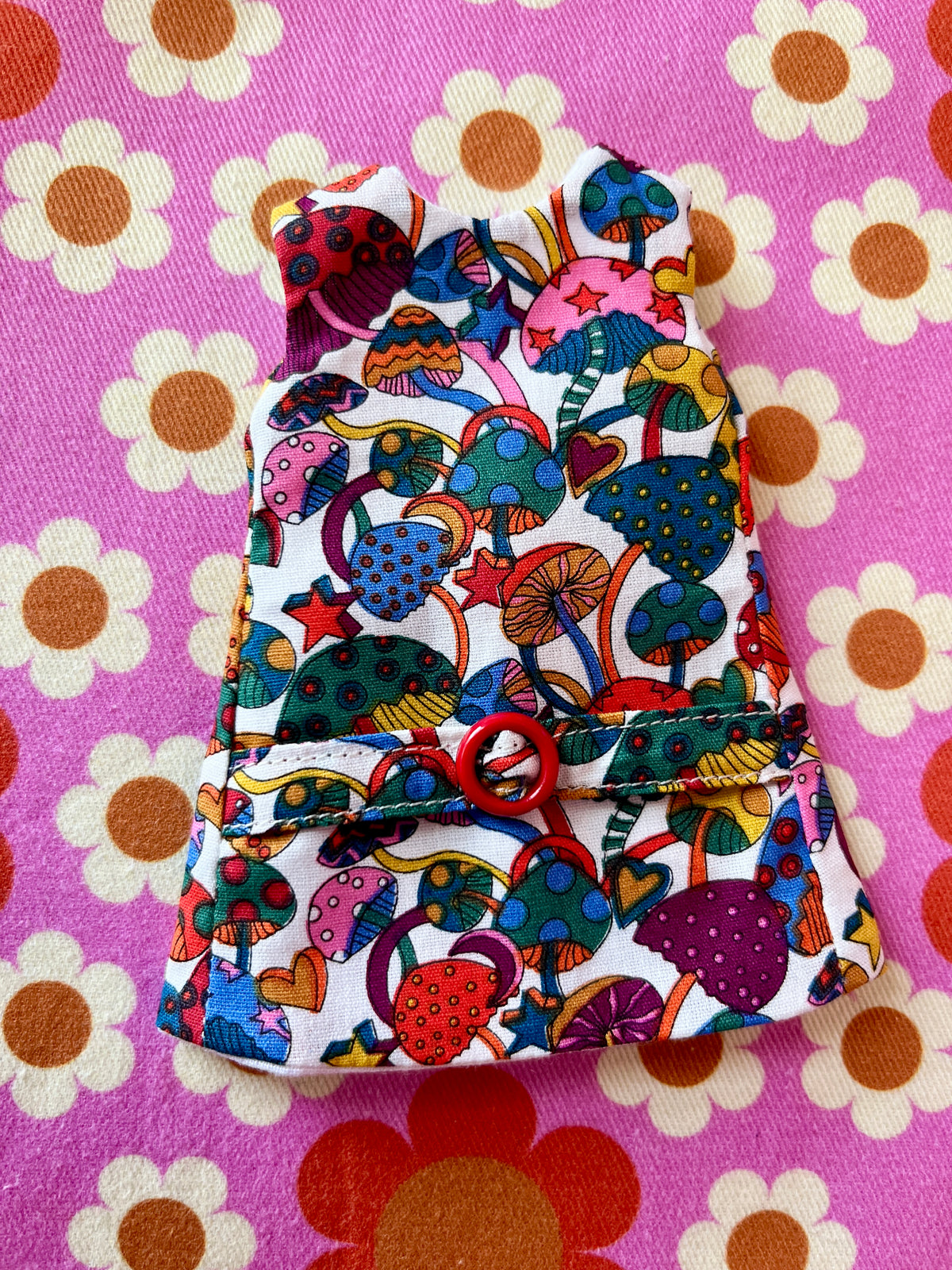 Psychedelic Mushroom Mod Cilla Shift dress