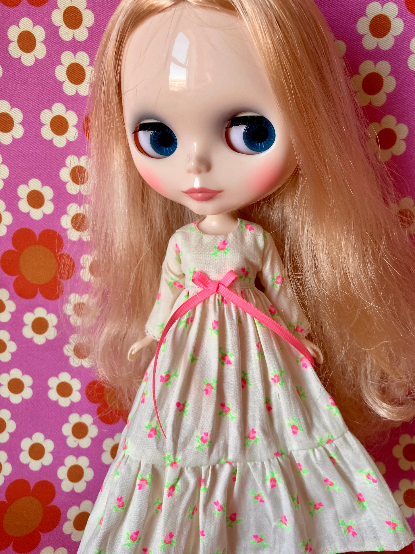 White Long Neon Rosebud Print Dress for Blythe Doll