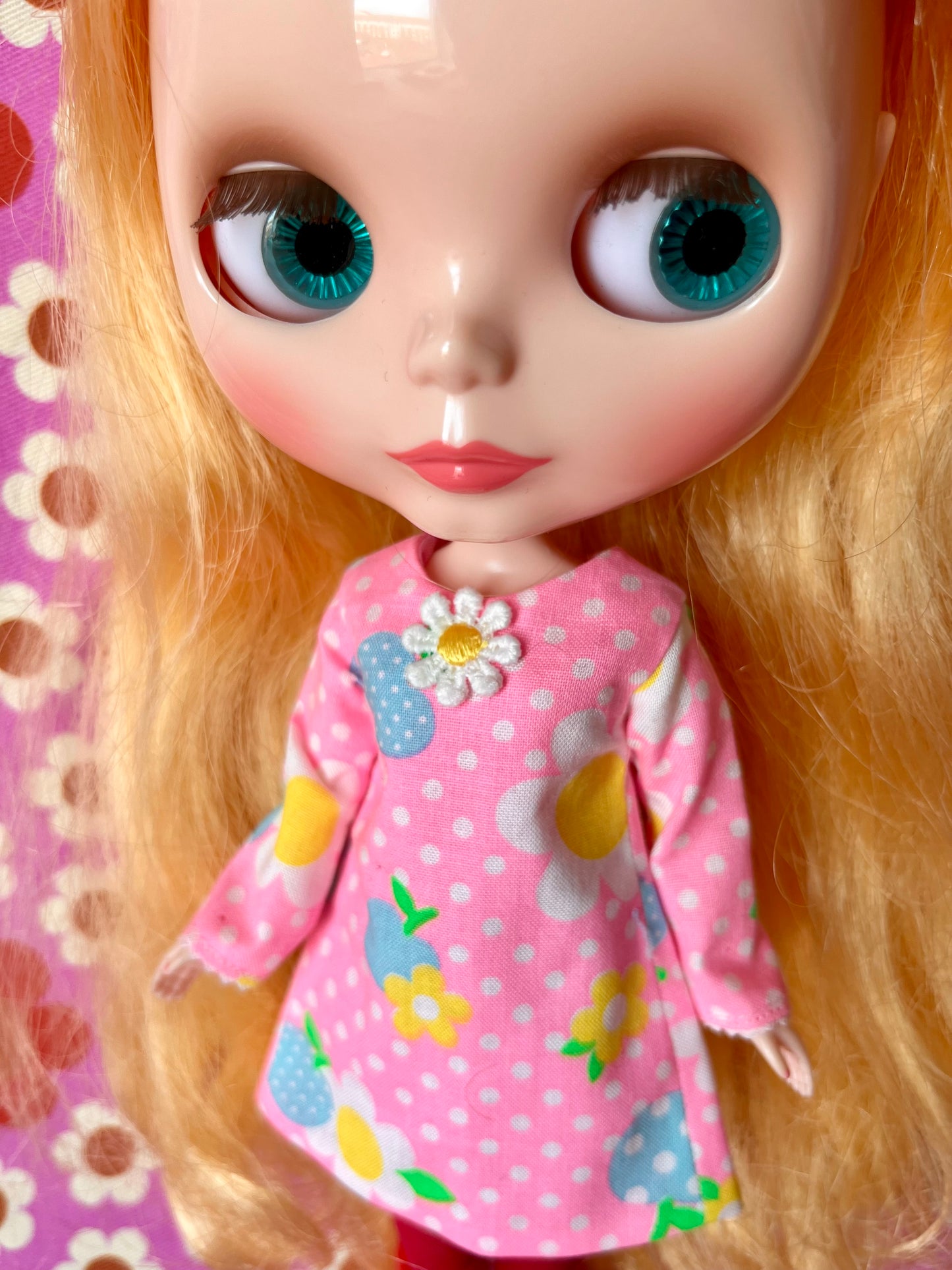 Pink Neon Daisy Mod Shift dress with sleeves
