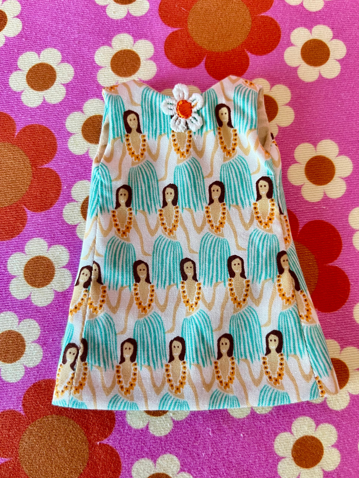 Hula Girl Print Mod Cilla Shift dress