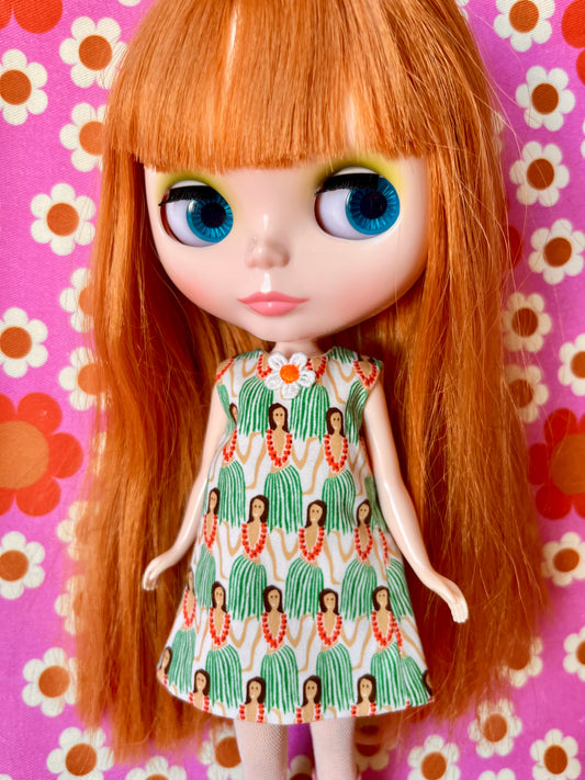 Hula Girl Print Mod Cilla Shift dress
