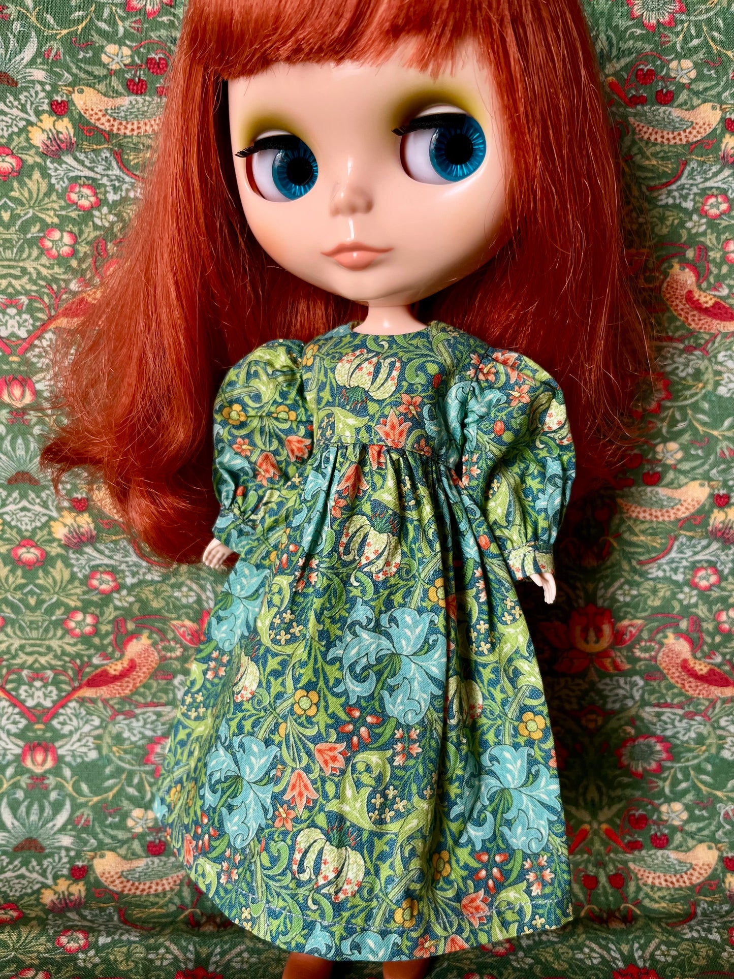 William Morris Gathered Sleeve Long Dress for Blythe Doll