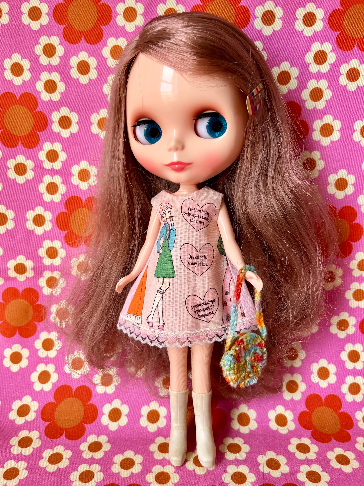 Fashion Print Shift Dress Vintage Illustrations & bag