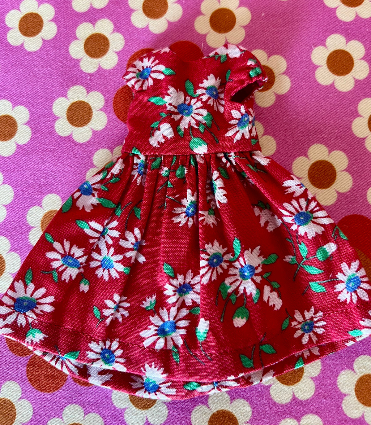 Red Daisy Summer Cap SleeveDress for Blythe Doll