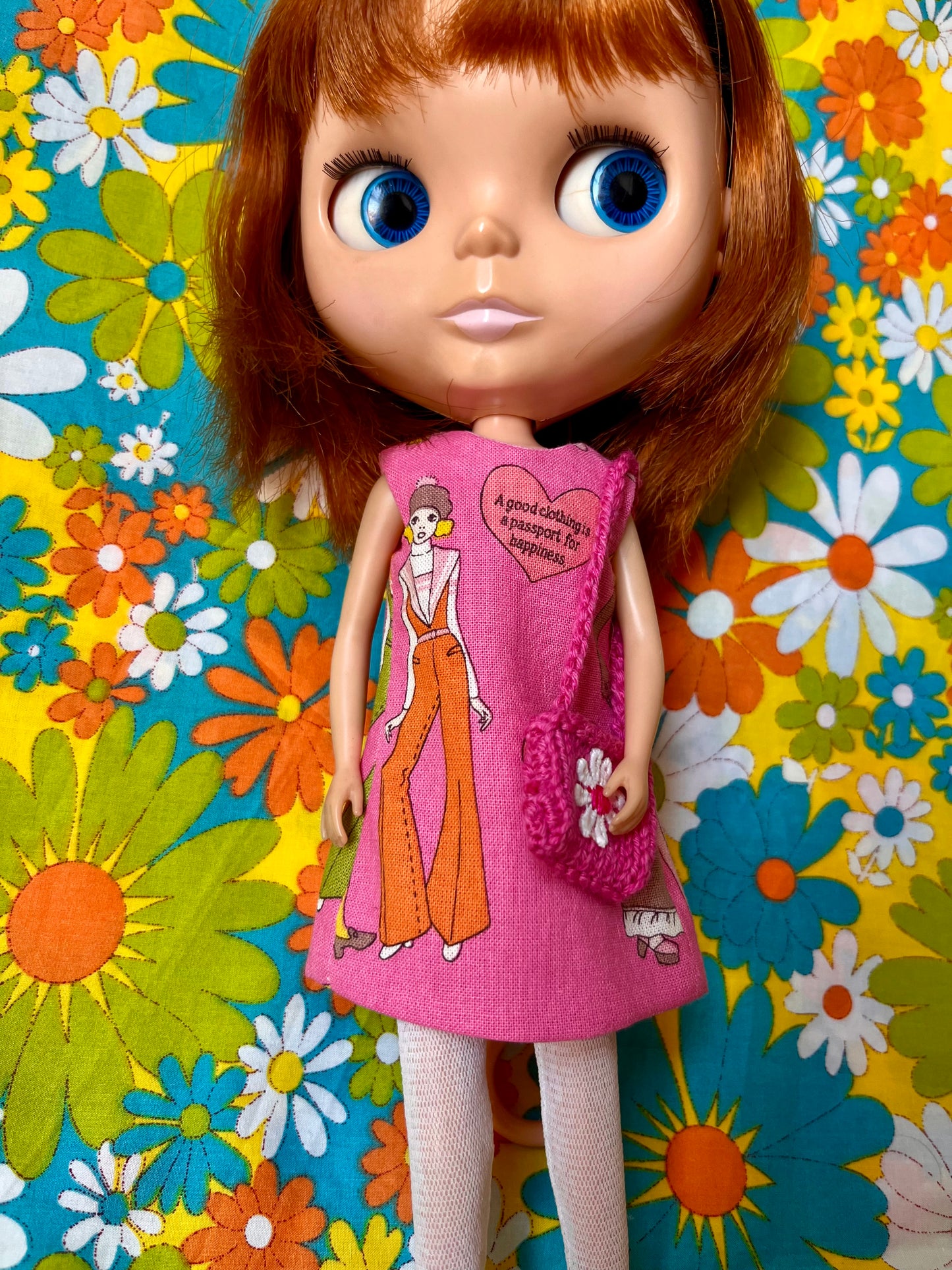 Cilla Mod Sleeveless Shift dress & Bag