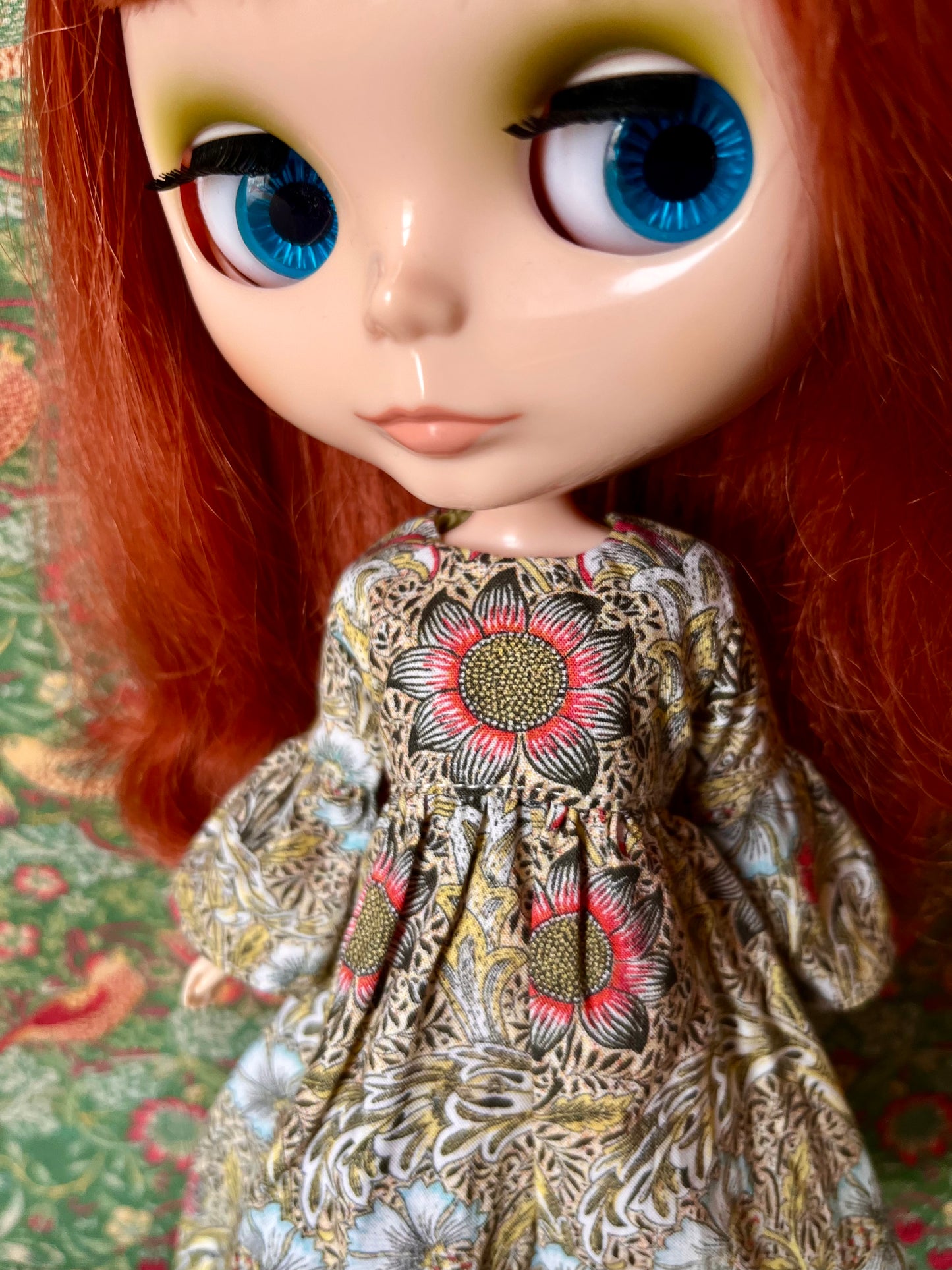 William Morris Frill Sleeve Long Dress for Blythe Doll