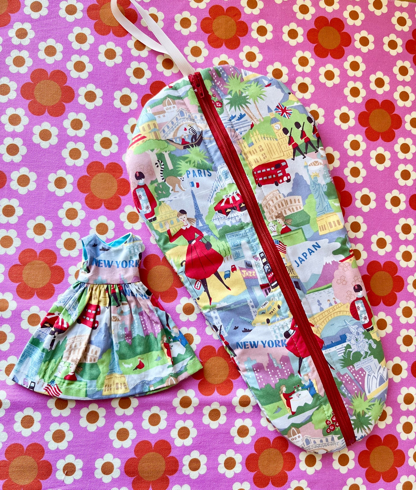 Travel Dress & Matching Carry Case for Neo-Blythe size Doll New York