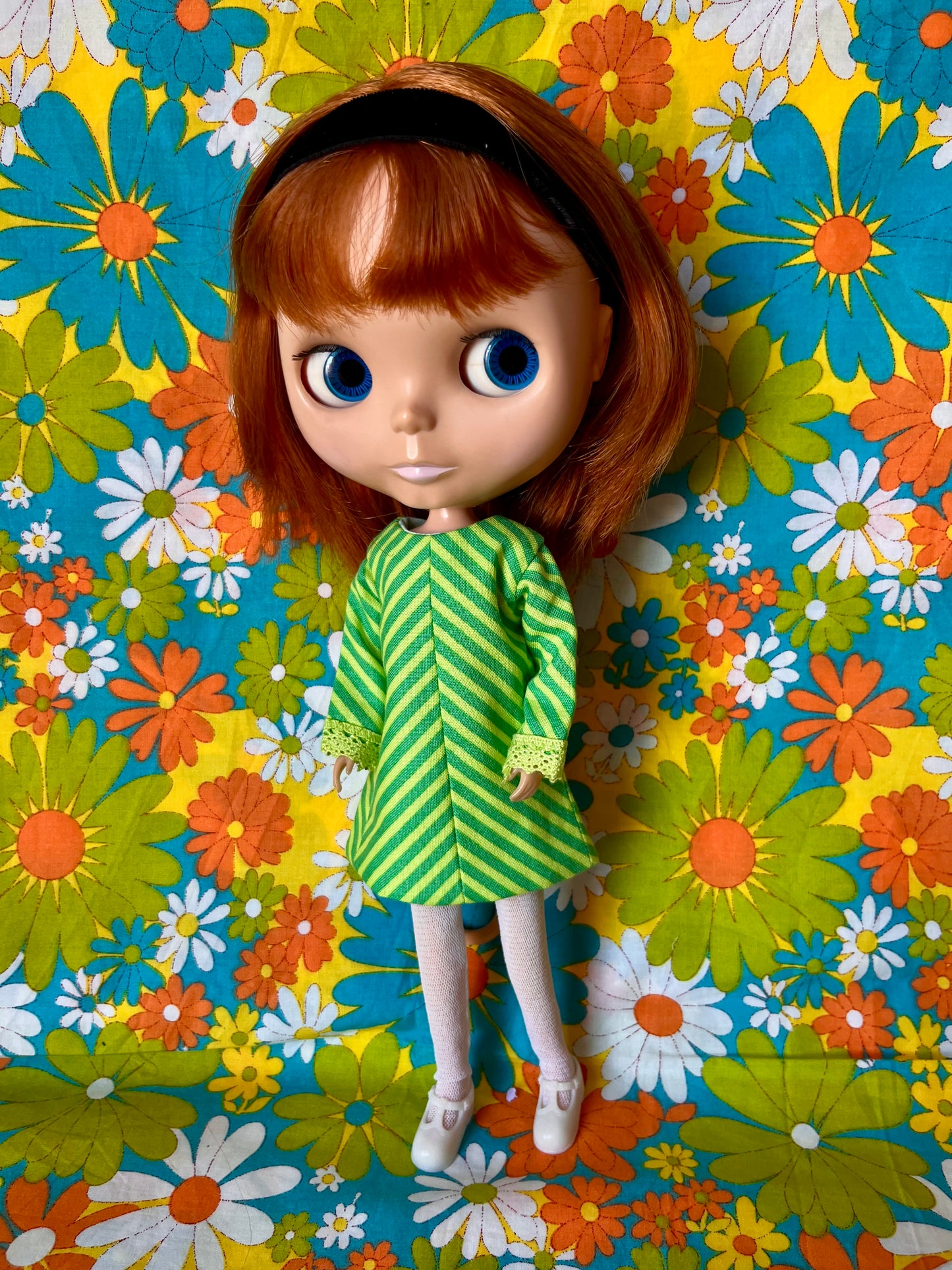 Cilla Mod Chevron Shift dress with sleeves