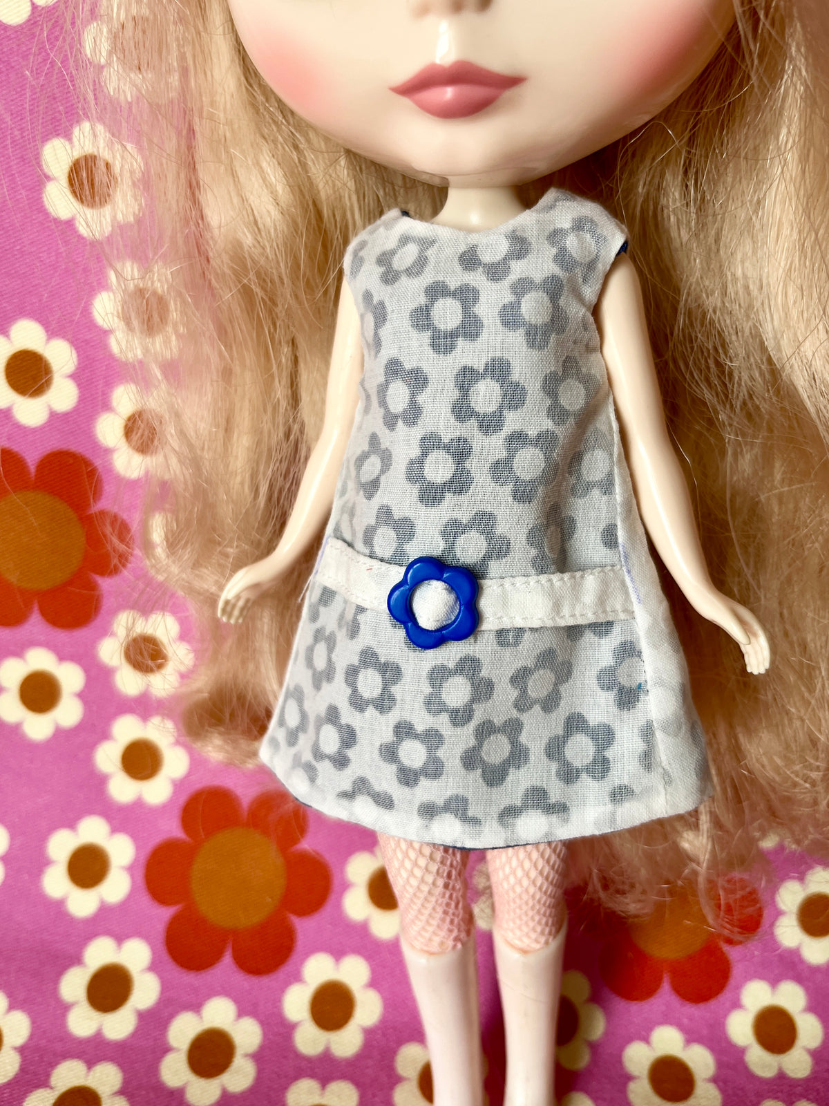 Blue Daisy Buckle Mod Cilla Shift dress