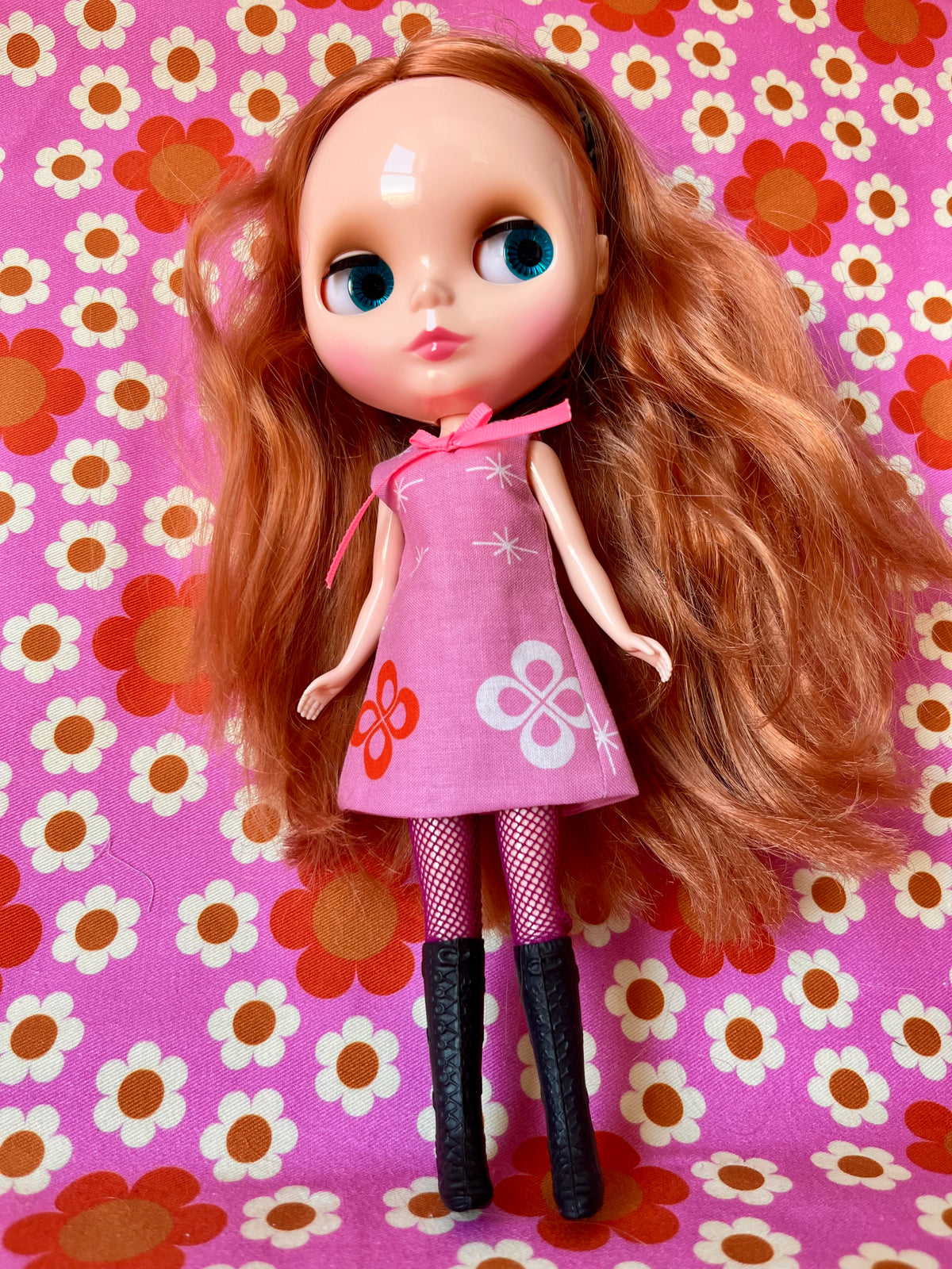 Pink Mod Cilla Shift dress with bow