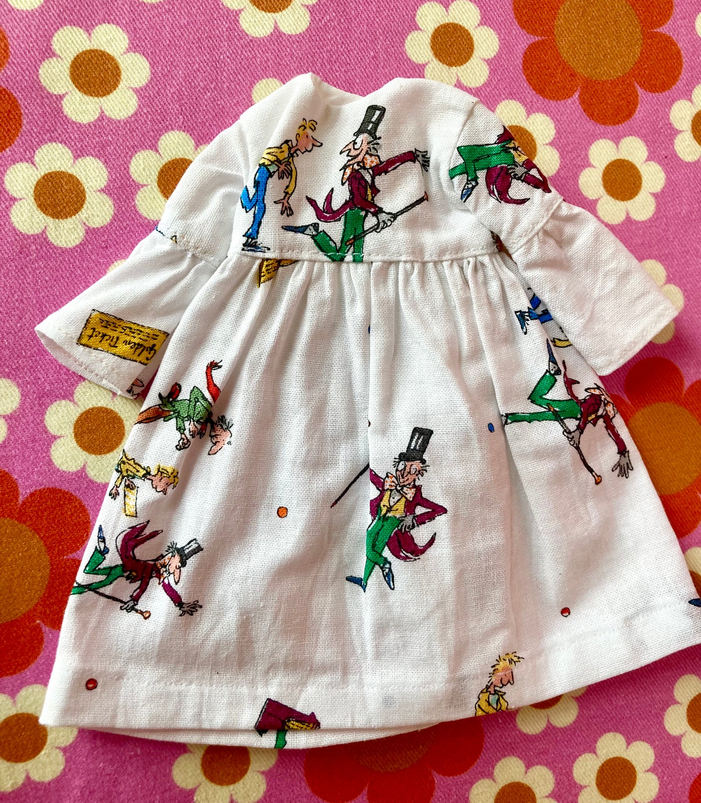 Charlie Chocolate Factory Long Frill Sleeve  dress for Blythe Doll